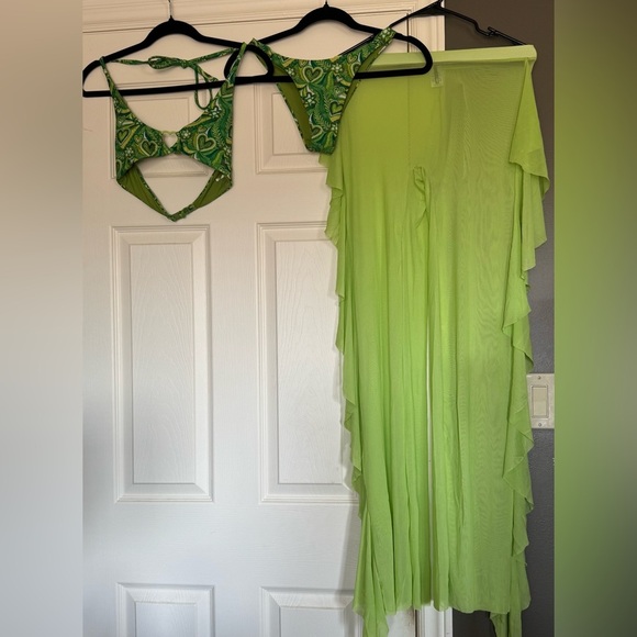 Blackbough Heart Bikini Set with Fashionova Cover Pant NWOT - Picture 6 of 6